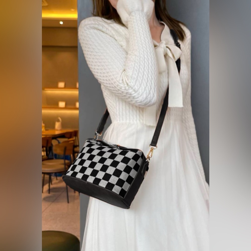 Zenana Checkered Hollace Crossbody Cube Tote Bag - Picture 2 of 3
